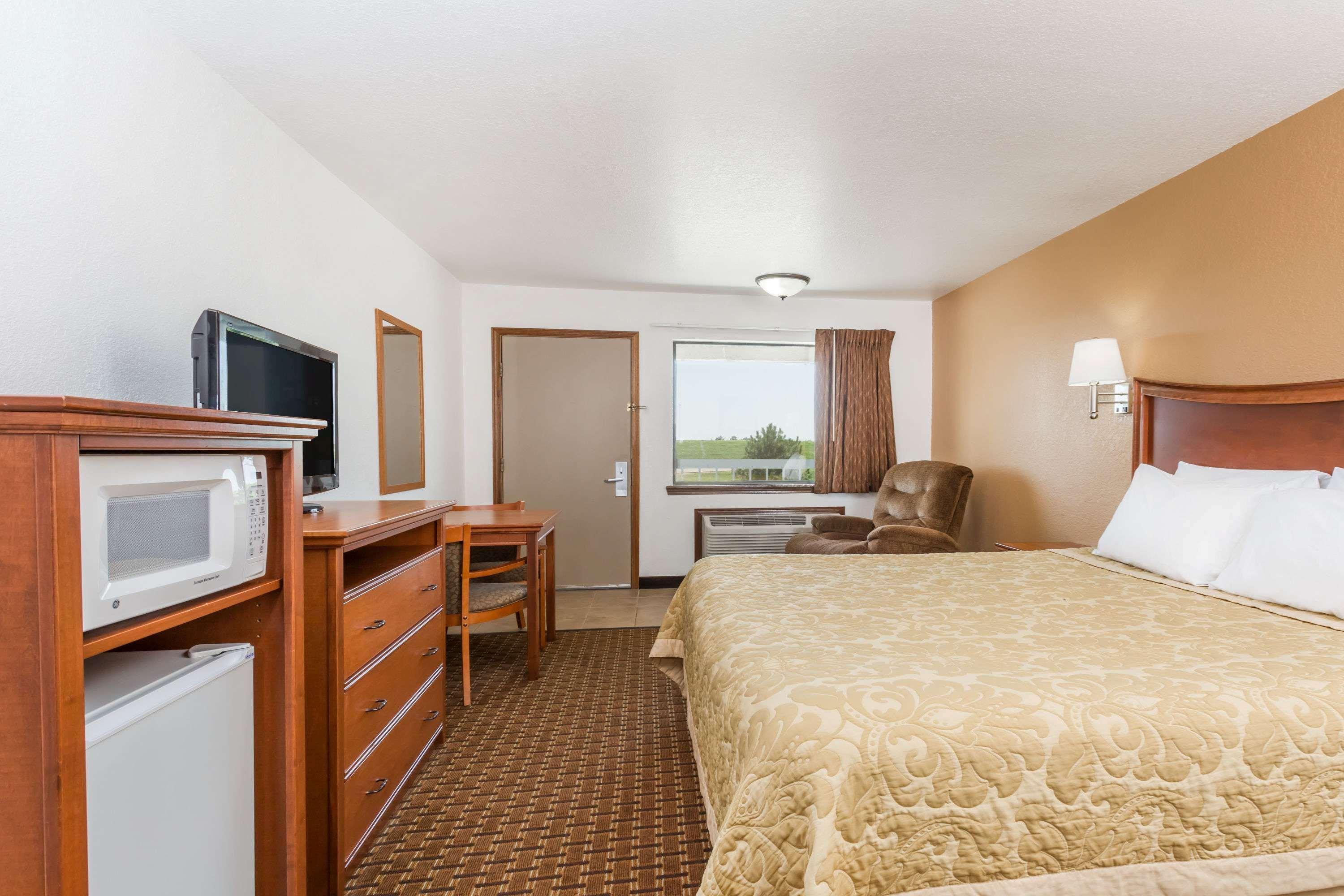 Hotel Super 8 By Wyndham 2*
